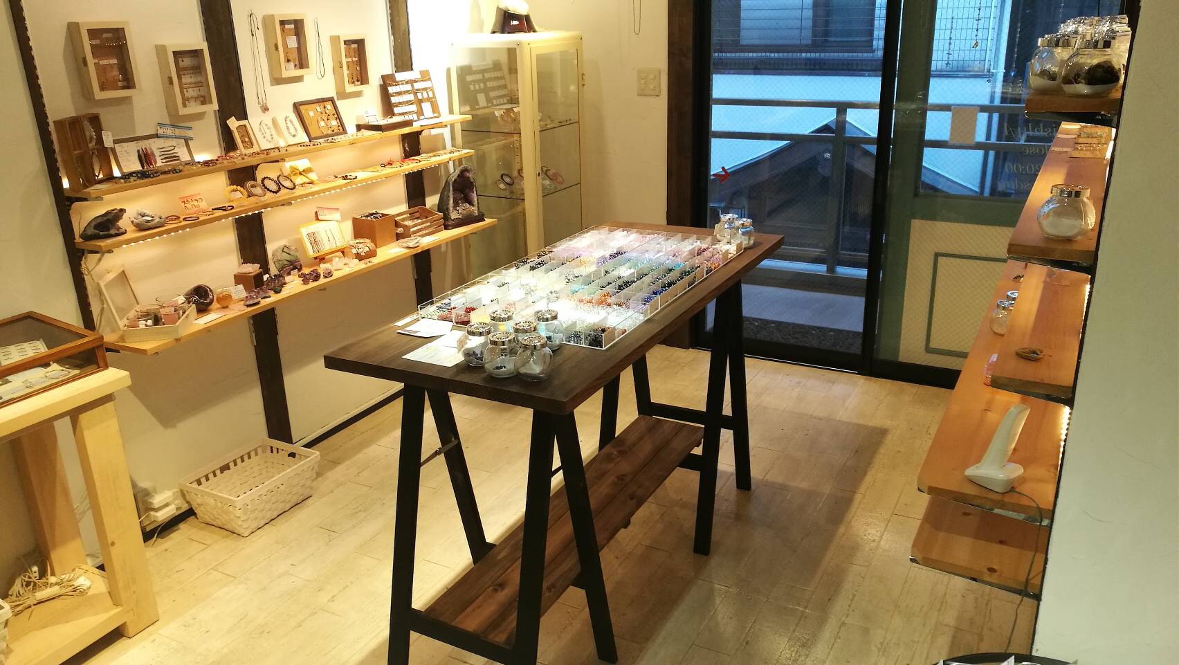 梅田店 大阪 パワーストーン ショップ 眞石や 大阪 パワーストーン 3店舗 梅田店 大阪 パワーストーン ショップ 眞石や 大阪 パワーストーン 3店舗